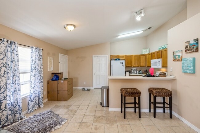 Building Photo - 7451 Harvest Village Ct