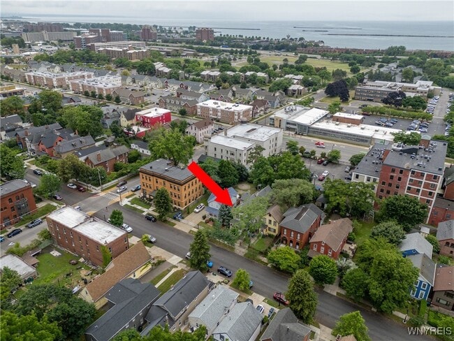 Building Photo - 136 Prospect Ave