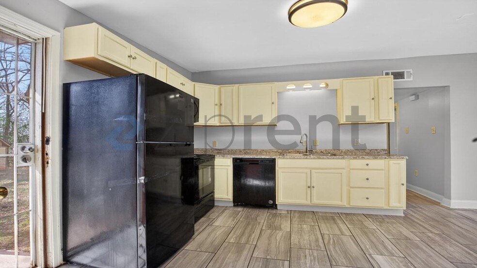 Building Photo - 1657 Thornton Pl SW