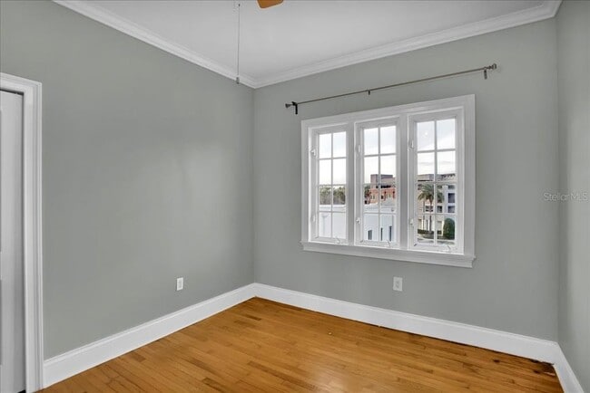 Building Photo - 2117 W Dekle Ave