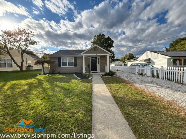 Primary Photo - 114 Dorchester Rd