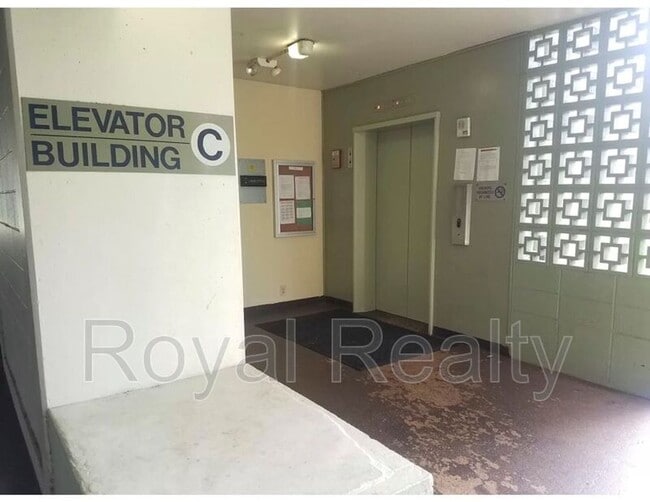 Building Photo - 1600 Wilikina Dr
