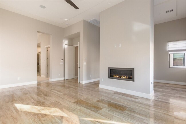 Building Photo - 26 Cranberry Cove Ct