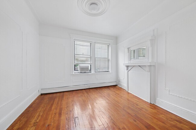 Building Photo - 122A Baldwin Ave