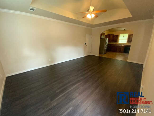 Building Photo - 7503 Royal Oaks Dr