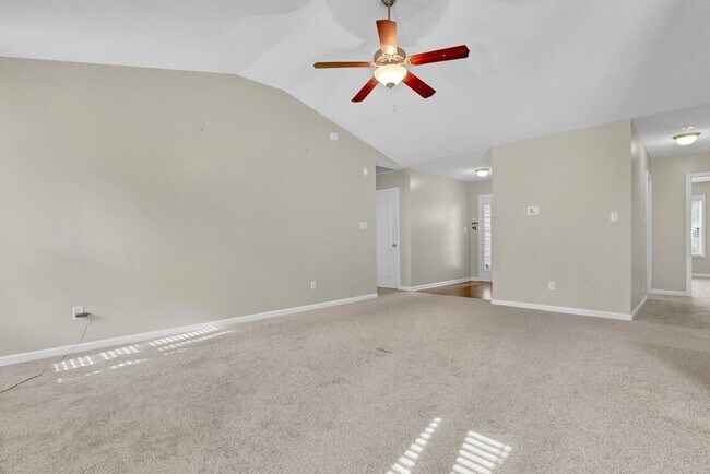 Building Photo - 202 Marsh Haven Dr
