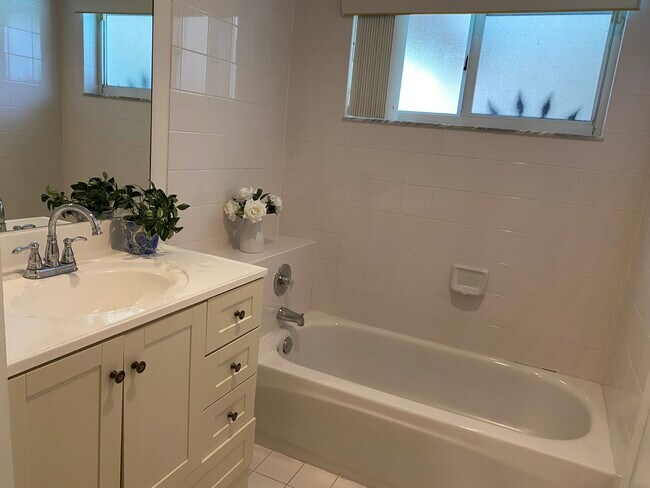 Building Photo - 15751 SW 141st Ct