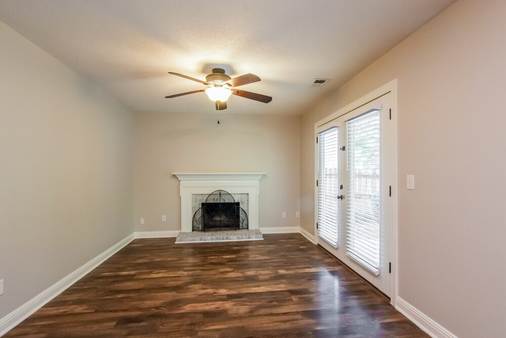 Building Photo - 3405 Mayhurst Dr
