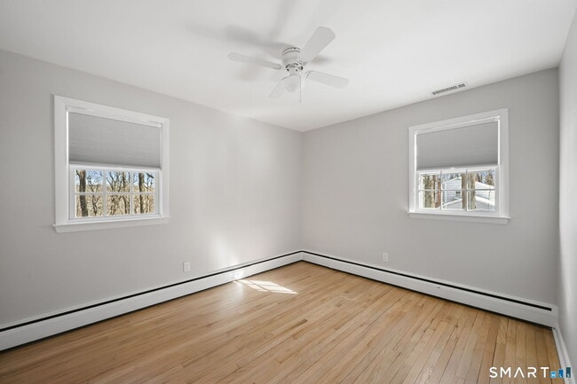 Building Photo - 75 Rivergate Dr