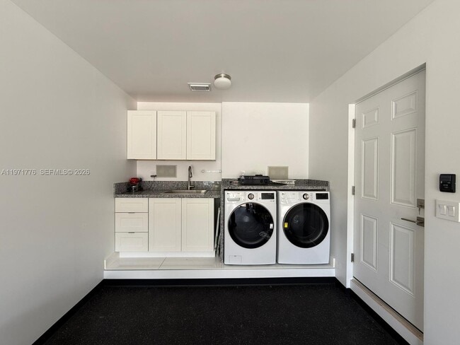 Building Photo - 20711 SW 80th Ct