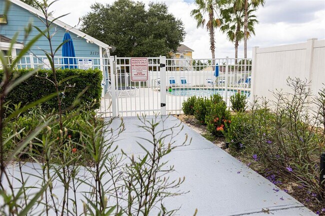 Building Photo - 8703 Knightsbridge Ct
