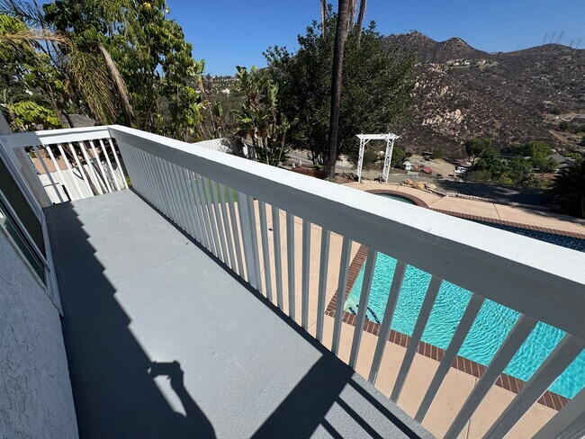 Building Photo - All Remodeled Rancho San Diego Home