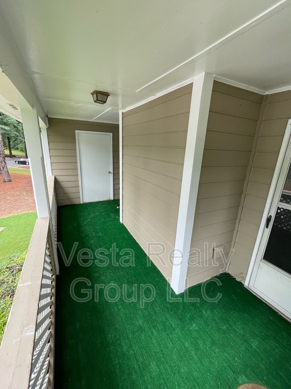 Building Photo - 1652 Northridge Dr