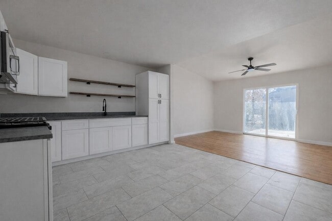 Building Photo - 306 Westmoreland Dr