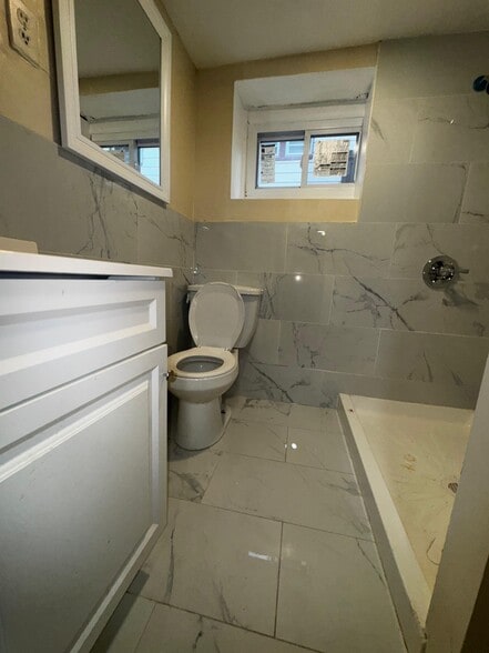 Building Photo - 51 Poe Ave