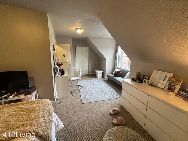 Building Photo - 4 br, 2 bath House - 82 S 24th Street