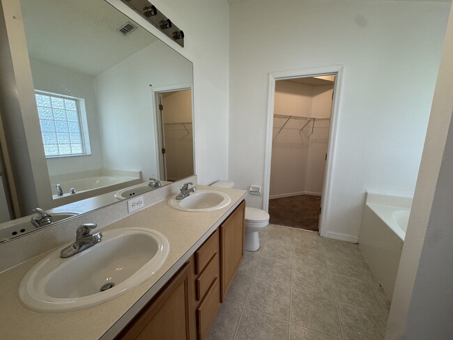 Building Photo - 436 Danube Dr