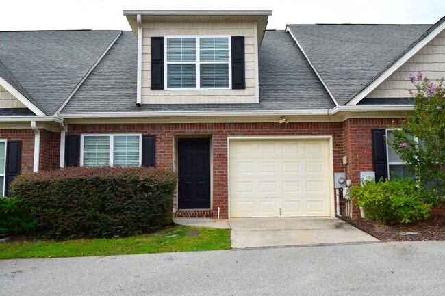 Building Photo - 106 Grove Landing Ct