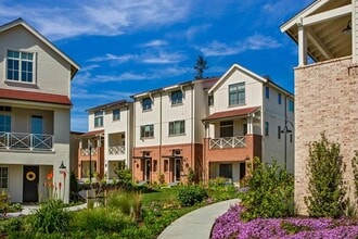 Building Photo - Updated 3 Bedroom (+ bonus room), 3.5 bath...