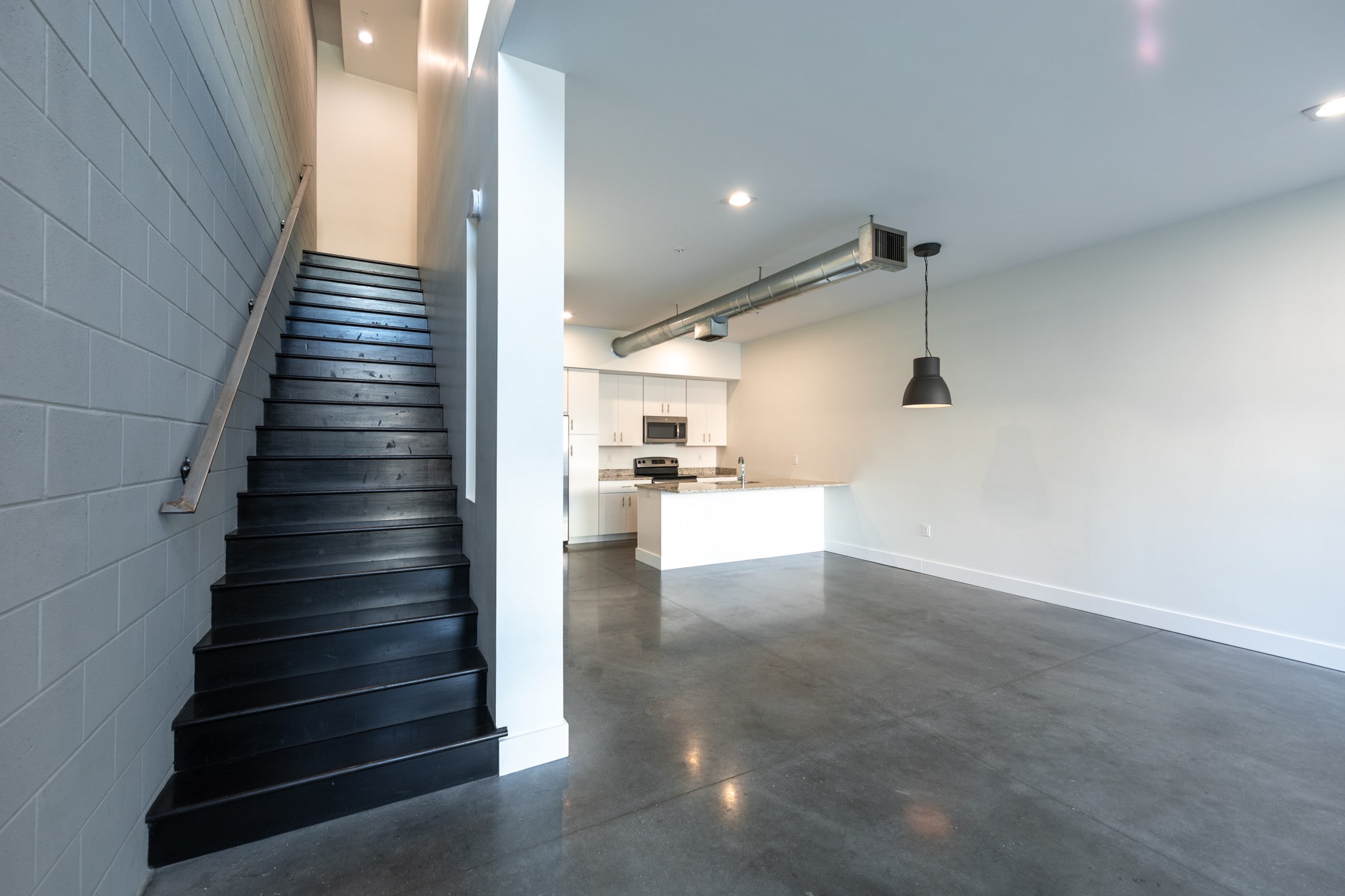 Building Photo - 154 2nd St SW