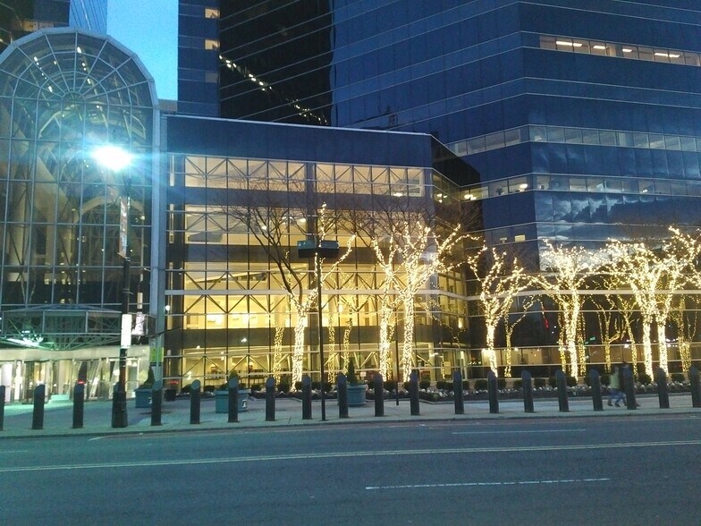 GATEWAY BUILDING (Mulberry St) - night view - 111 Mulberry St