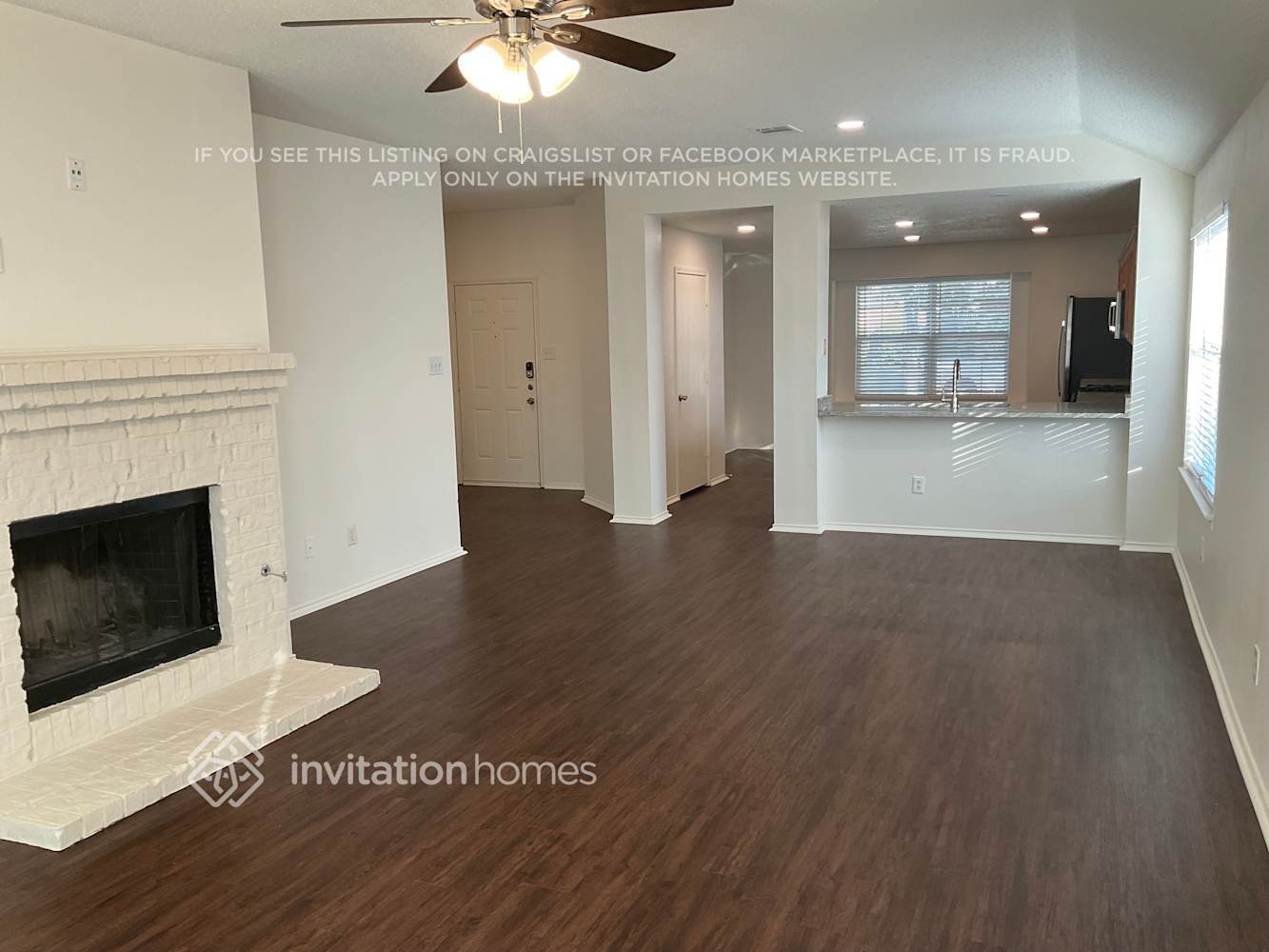 Building Photo - 2817 Goldfinch Dr