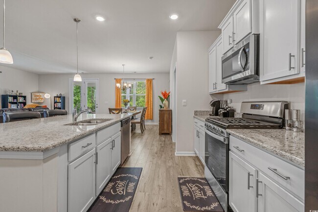 Building Photo - 847 Flowering Br Ave