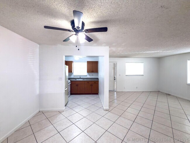 Building Photo - 4109 Riverside Dr