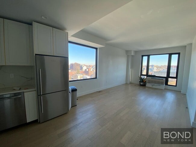 Primary Photo - 635 Fourth Avenue