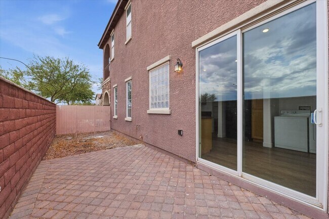 Building Photo - 8604 Splendid Leaf Ct