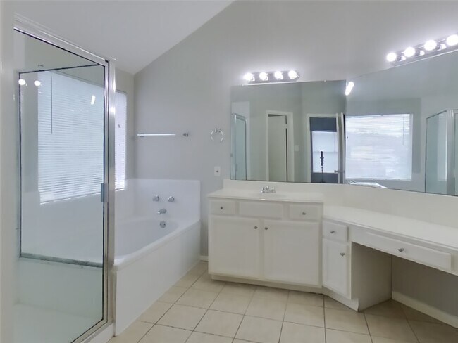 Building Photo - 1702 Glacier Blue Dr