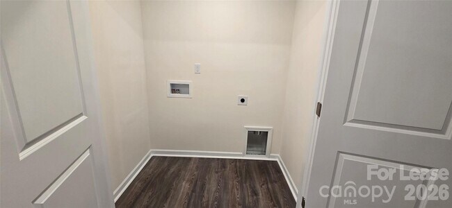 Building Photo - 1918 Tranquility Cir