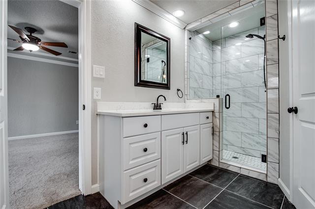 Building Photo - 8966 Hialeah Cir S