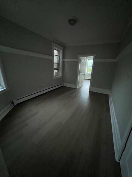 Building Photo - 262 Elmwood Ave