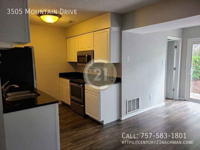 Building Photo - 3505 Mountain Dr