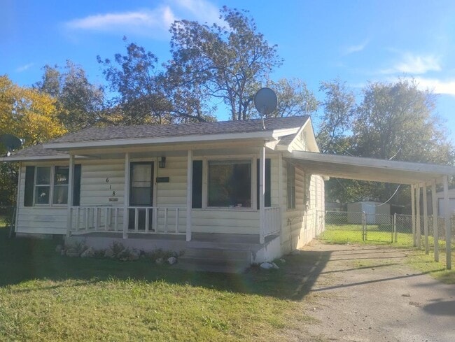 Primary Photo - Welcome home!