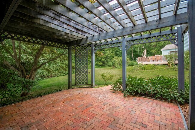 Building Photo - Single Family Home for Rent in Downingtown School District!