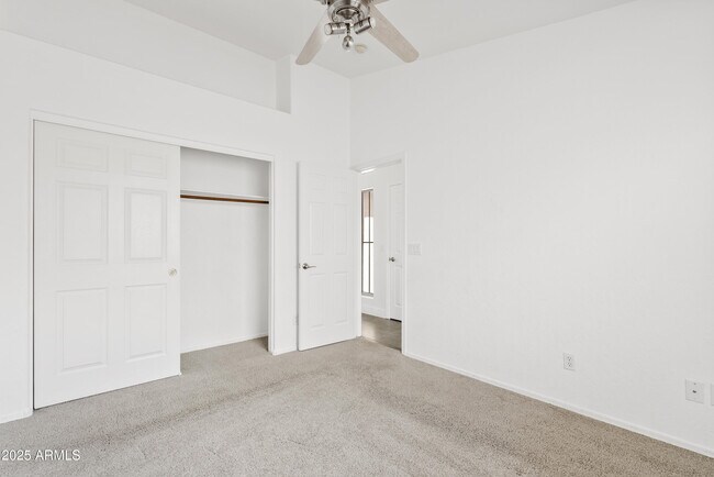 Building Photo - 3373 E Flamingo Ct