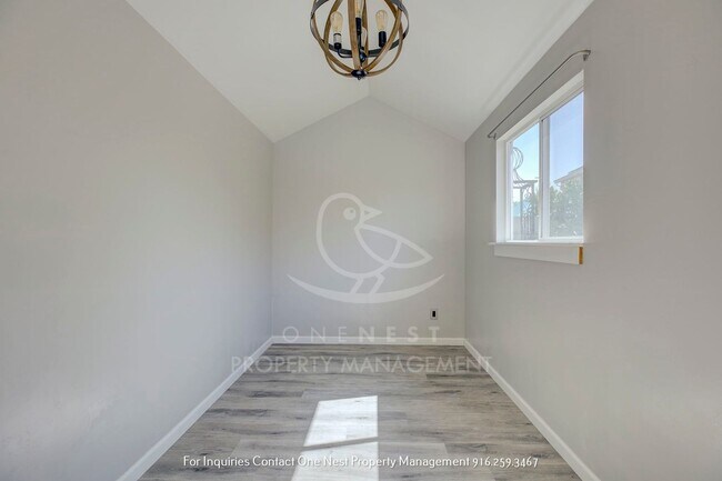 Building Photo - Offering a 6 Month Lease | 4 Bedroom 3 Bathroom Plumas Lake Beauty!
