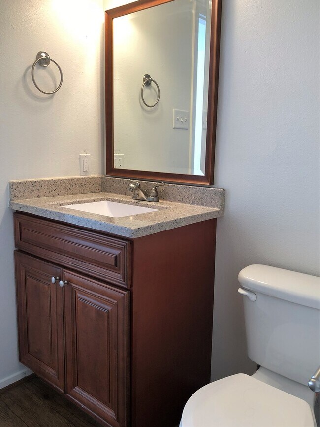 Building Photo - 3620MN