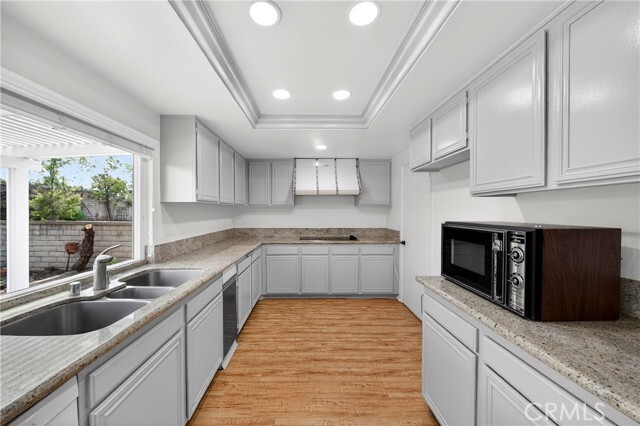 Building Photo - 1836 Fairford Dr