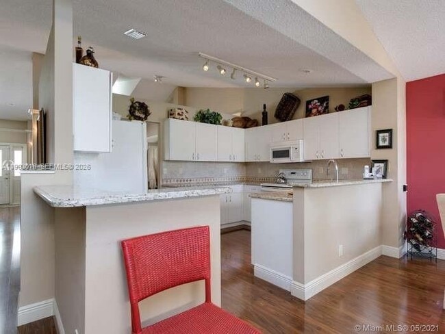 Building Photo - 6310 NW 58th Way