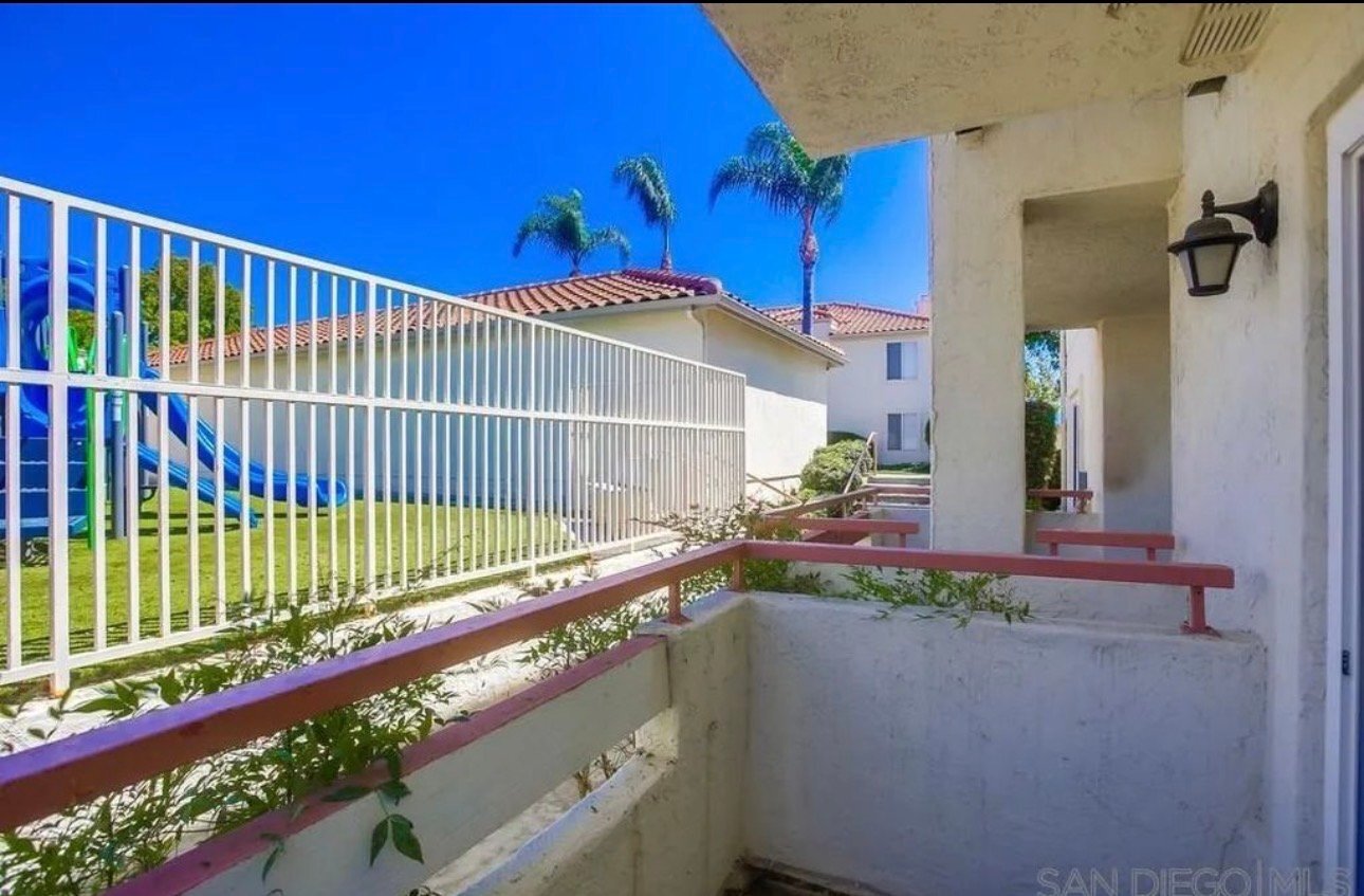 Building Photo - 450 Stoney Point Way