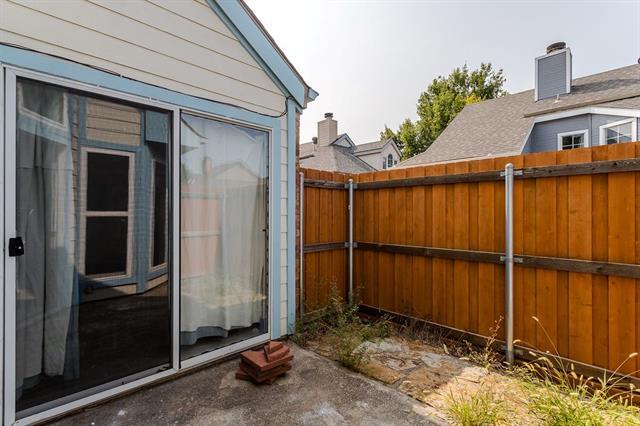 Building Photo - 4124 Hollow Oak Dr