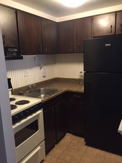 kitchen - 727 6th St SE
