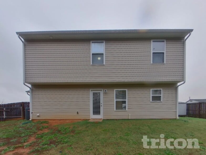 Building Photo - 103 Nora Dr