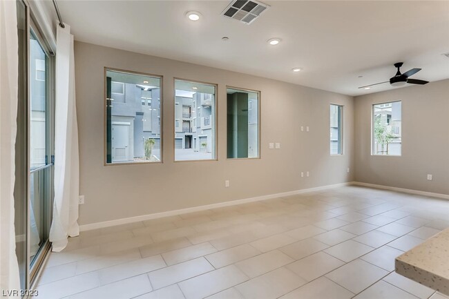 Building Photo - 11297 Hidden Peak Ave