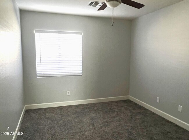 Building Photo - 4532 E Pinto Valley Rd