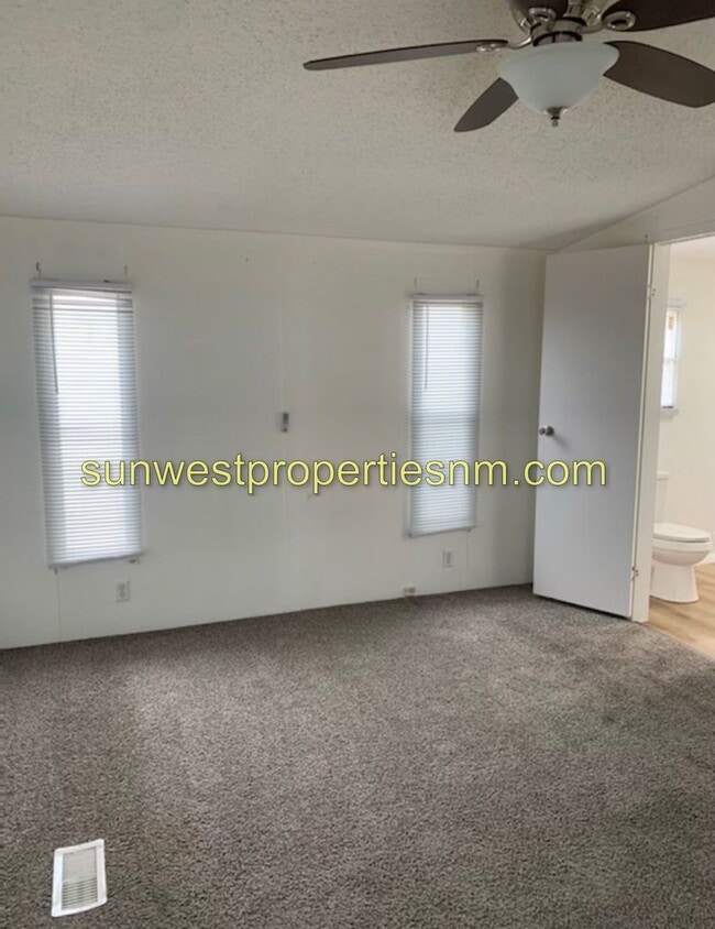 Building Photo - 3 Bedroom, 2 Bathroom Mobile Home