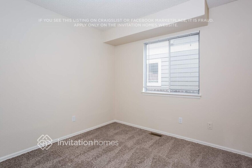 Building Photo - 17319 Lindon Dr